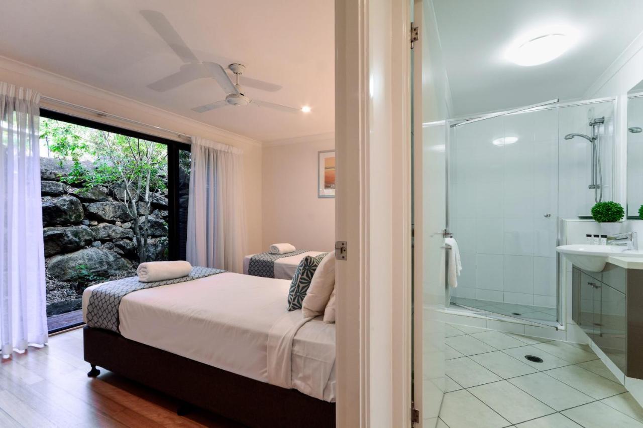 Shorelines 31 Renovated Upmarket Two Bedroom Apartment With Ocean Views And Buggy Hamilton Island Exteriör bild