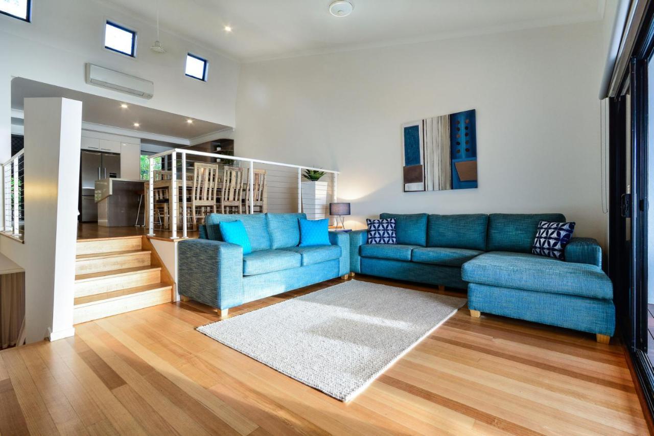Shorelines 31 Renovated Upmarket Two Bedroom Apartment With Ocean Views And Buggy Hamilton Island Exteriör bild